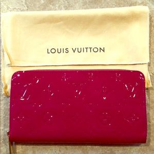 Louis Vuitton Monogram Vernis Zippy Wallet
